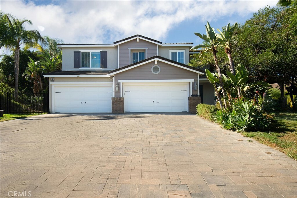 Property Photo:  2260 Sierra View Court  CA 92503 