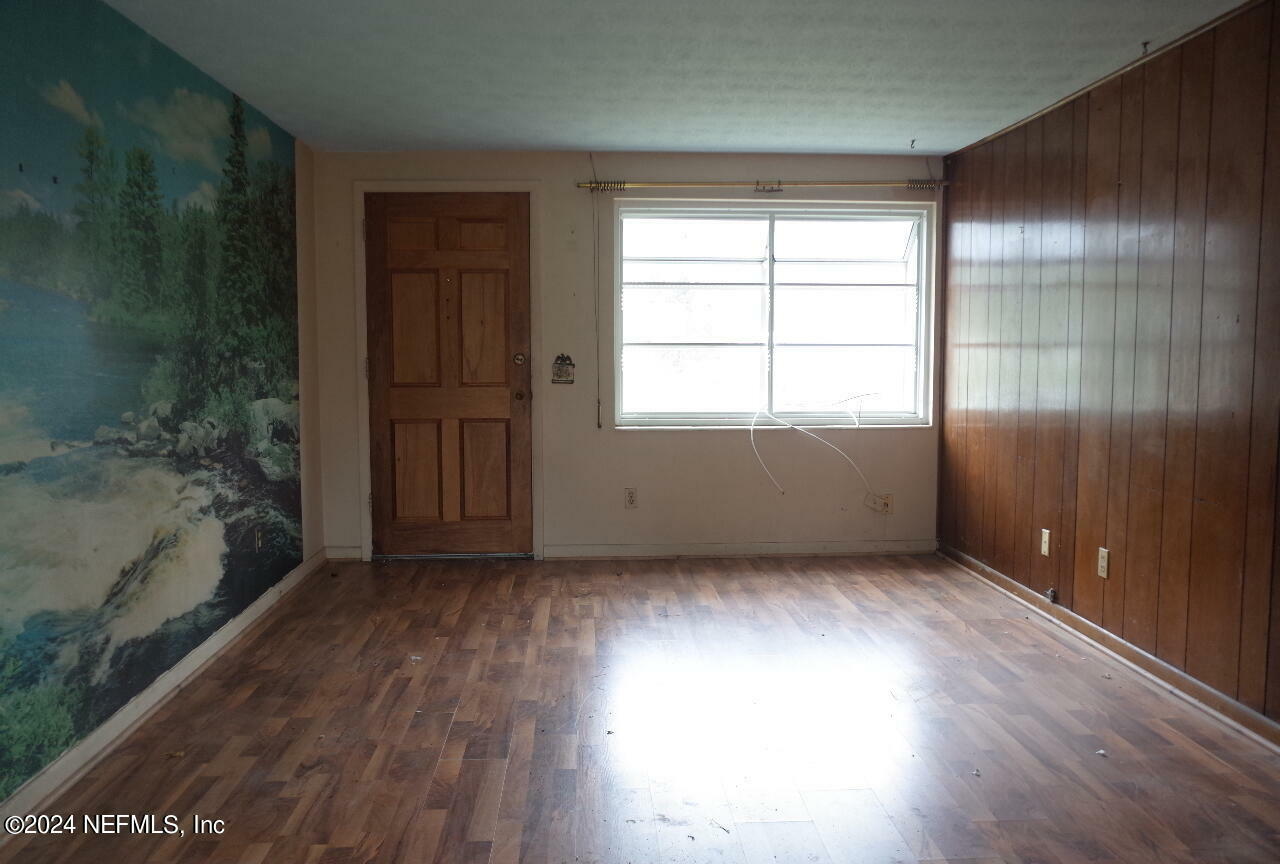 Property Photo:  324 Mercury Drive  FL 32073 