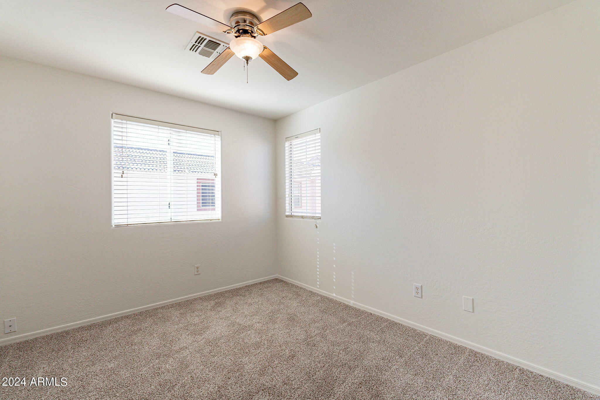 Property Photo: 4249 E Milky Way AZ 85295