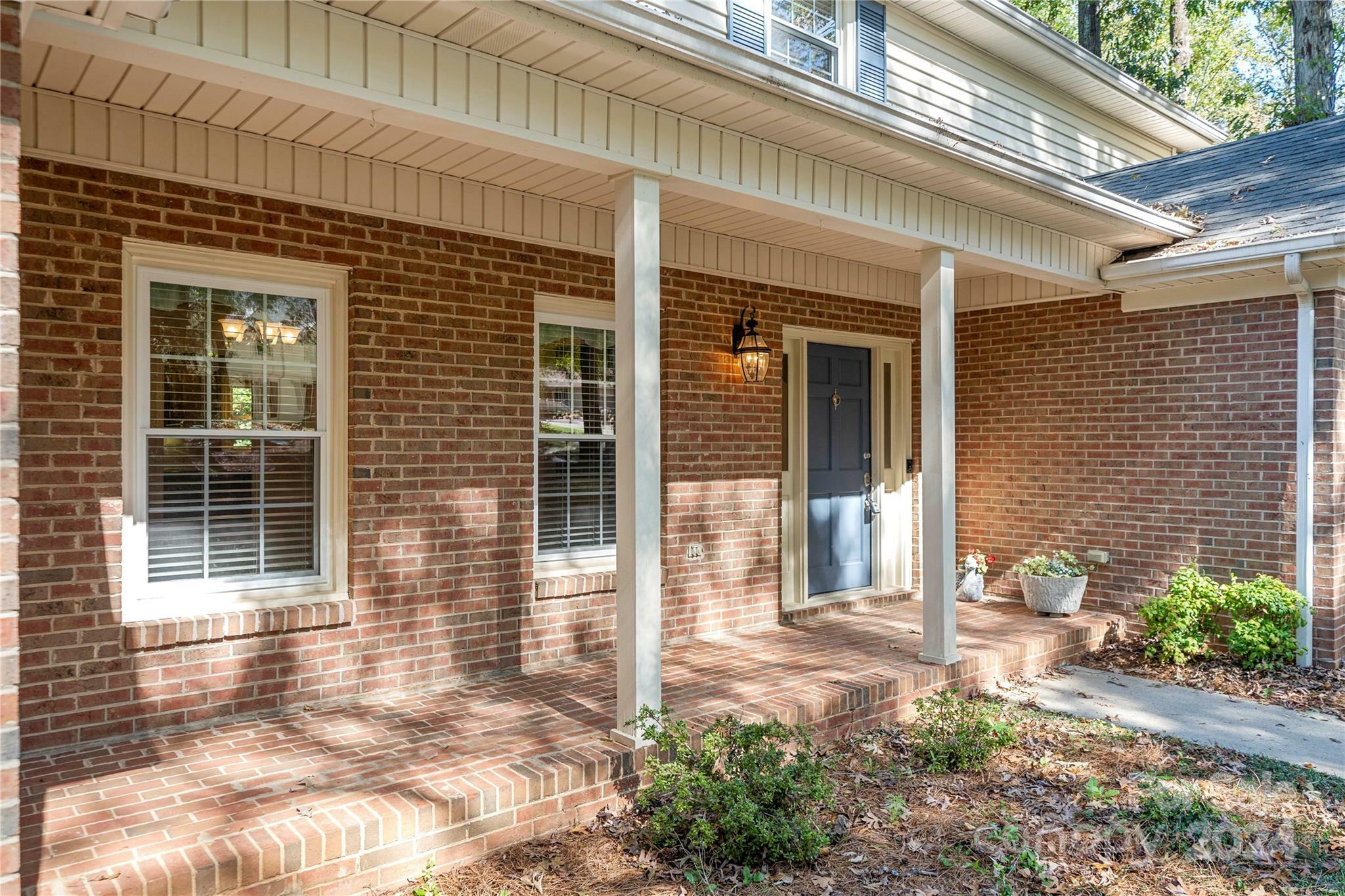 Property Photo:  9117 Deerpark Lane  NC 28277 