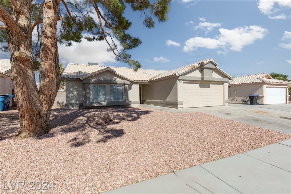 Property Photo:  4716 West La Madre Way  NV 89031 