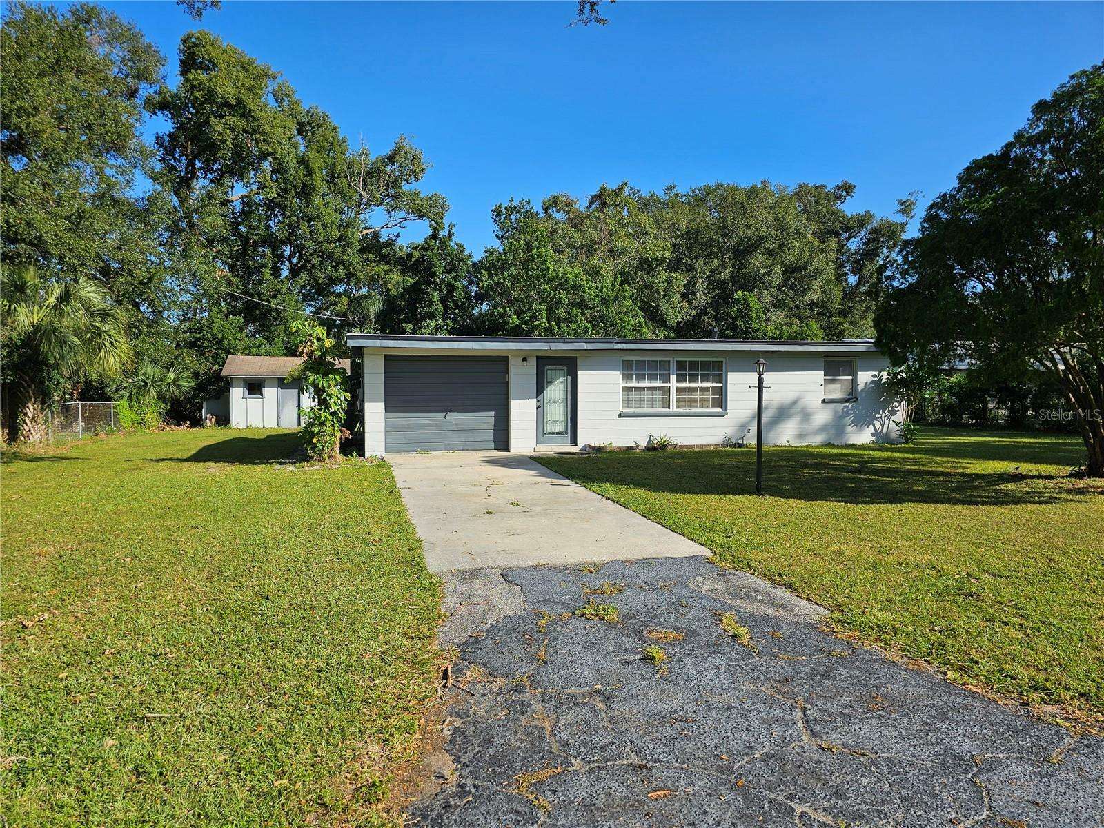 Property Photo:  1008 Orangewalk Drive  FL 33511 