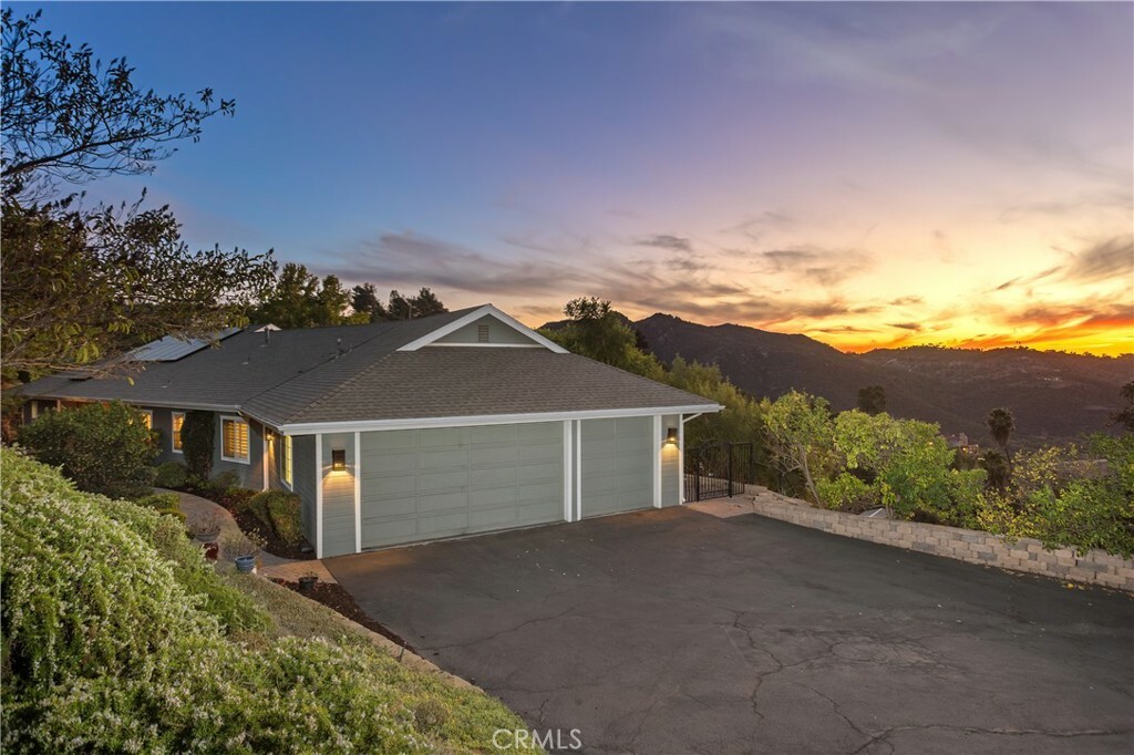 Property Photo:  31220 Aquaduct Road  CA 92003 