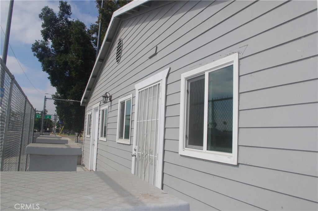 Property Photo:  1121 N Anaheim Boulevard  CA 92801 