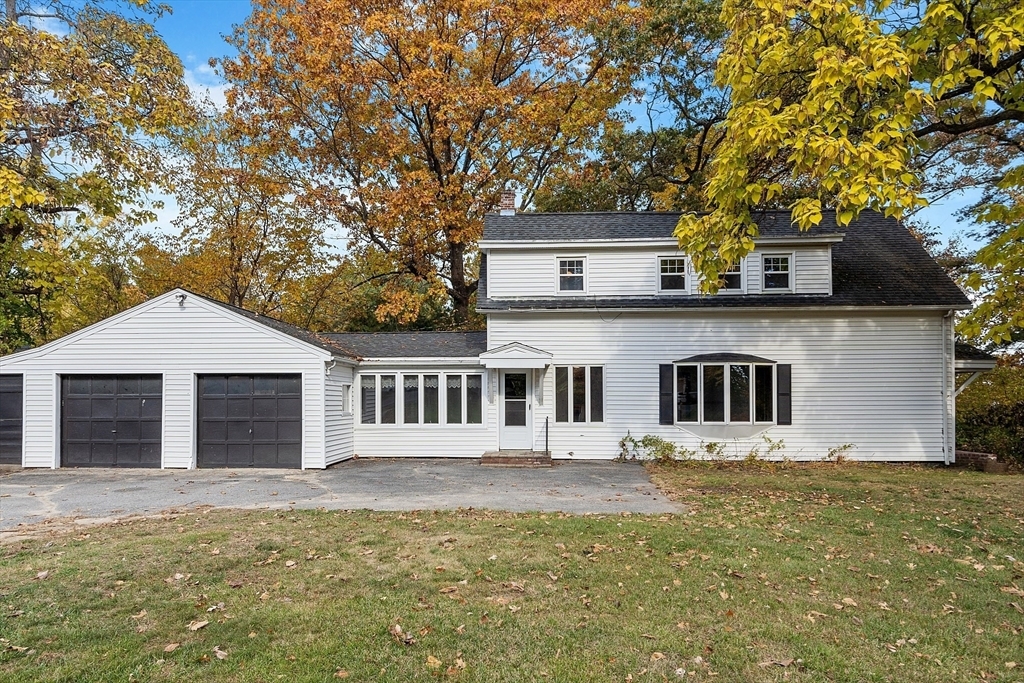 Property Photo:  18 Middlesex Rd  MA 01879 