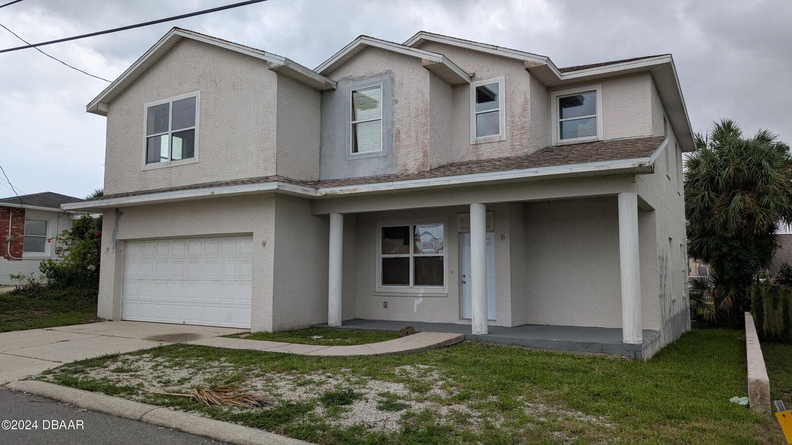 Property Photo: 508 Eastwood Lane FL 32118