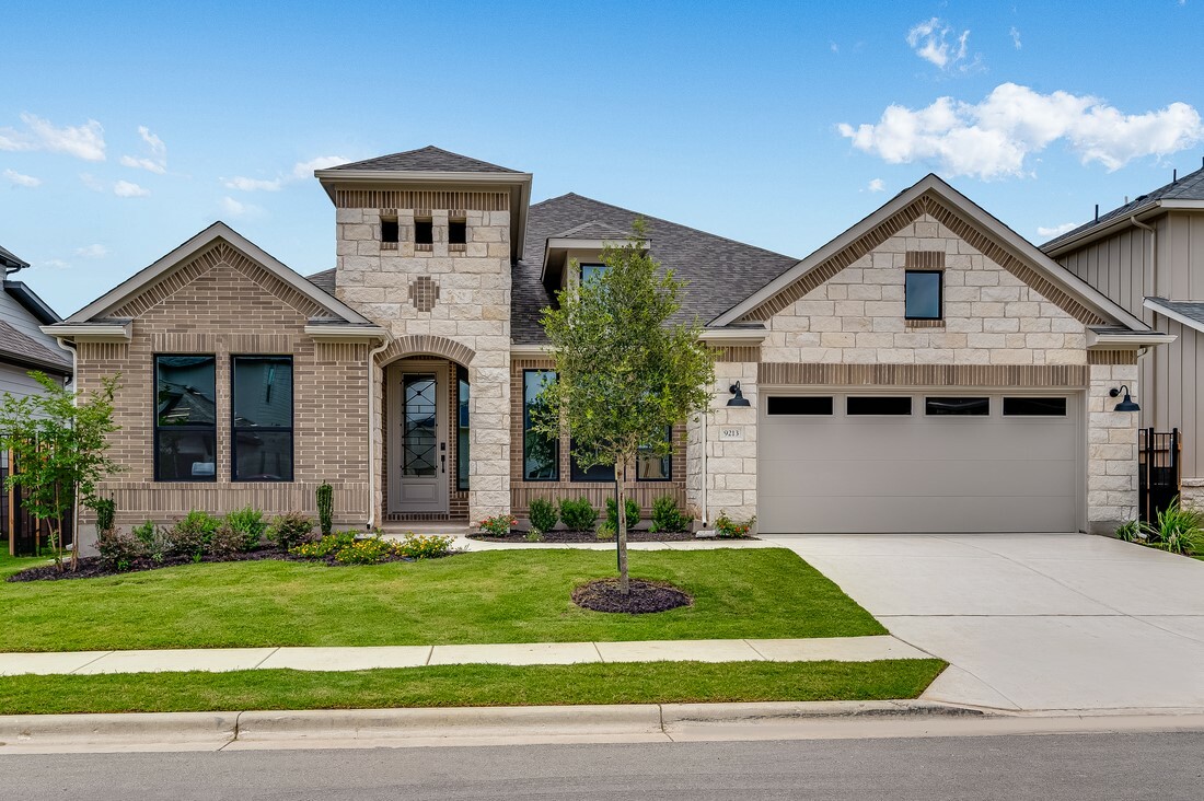 Property Photo: 9213 Flatbush Drive TX 78744