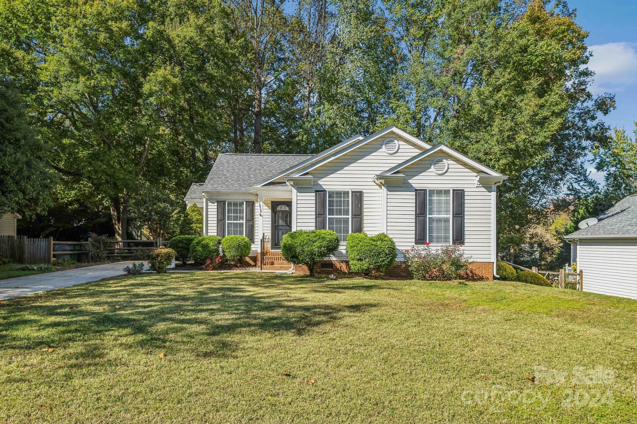 Property Photo:  7826 Ambleside Drive  NC 28216 