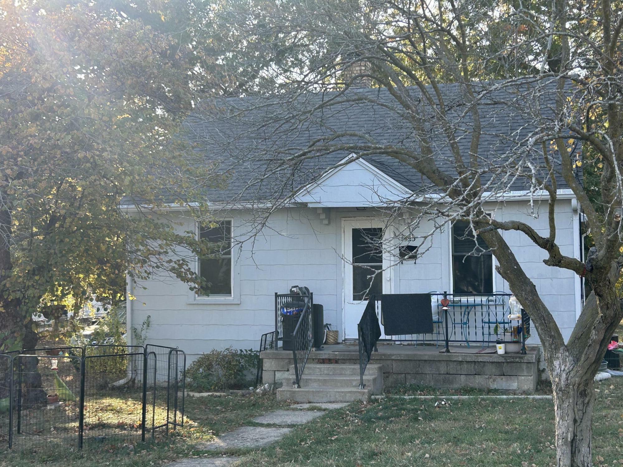 Property Photo:  1425 West Street  MO 65265 