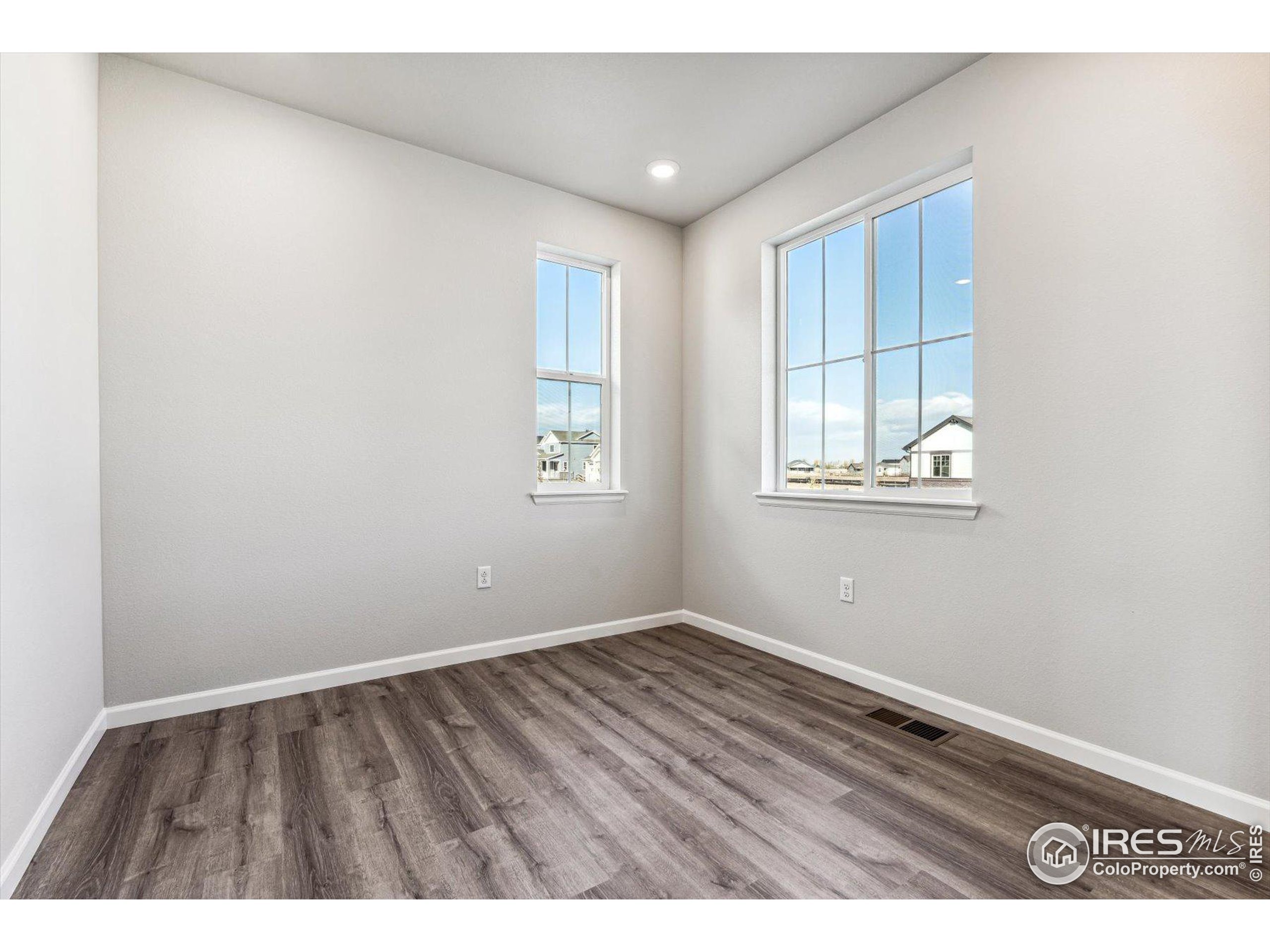 Property Photo: 877 Hummocky Way CO 80550