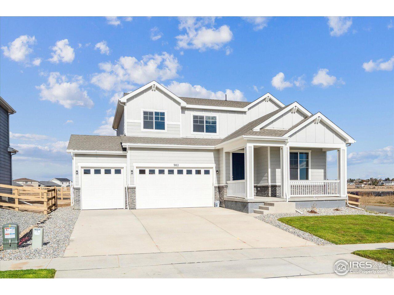 Property Photo:  902 Hummocky Way  CO 80550 