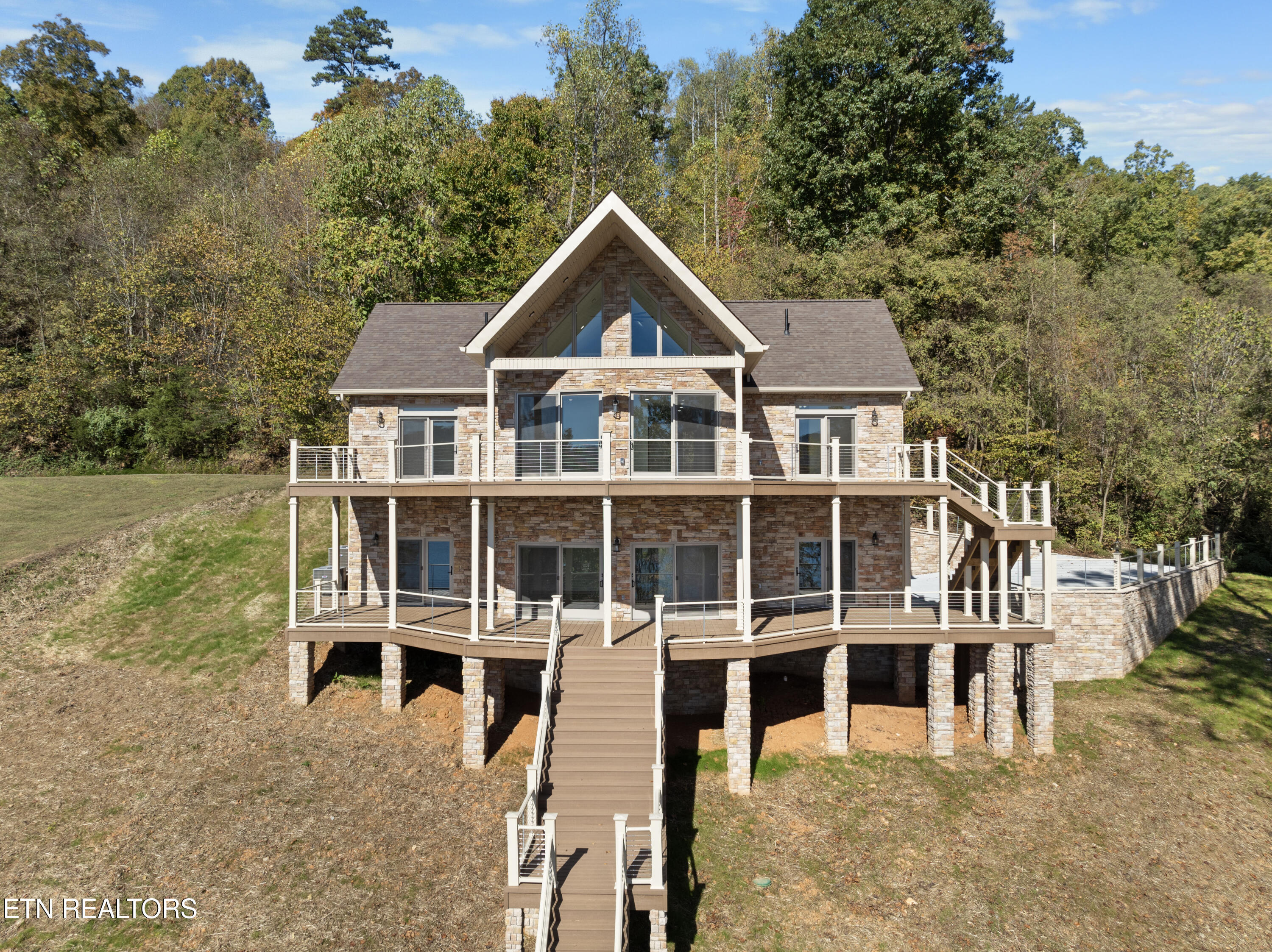 Property Photo: 293 Platinum Drive TN 37825
