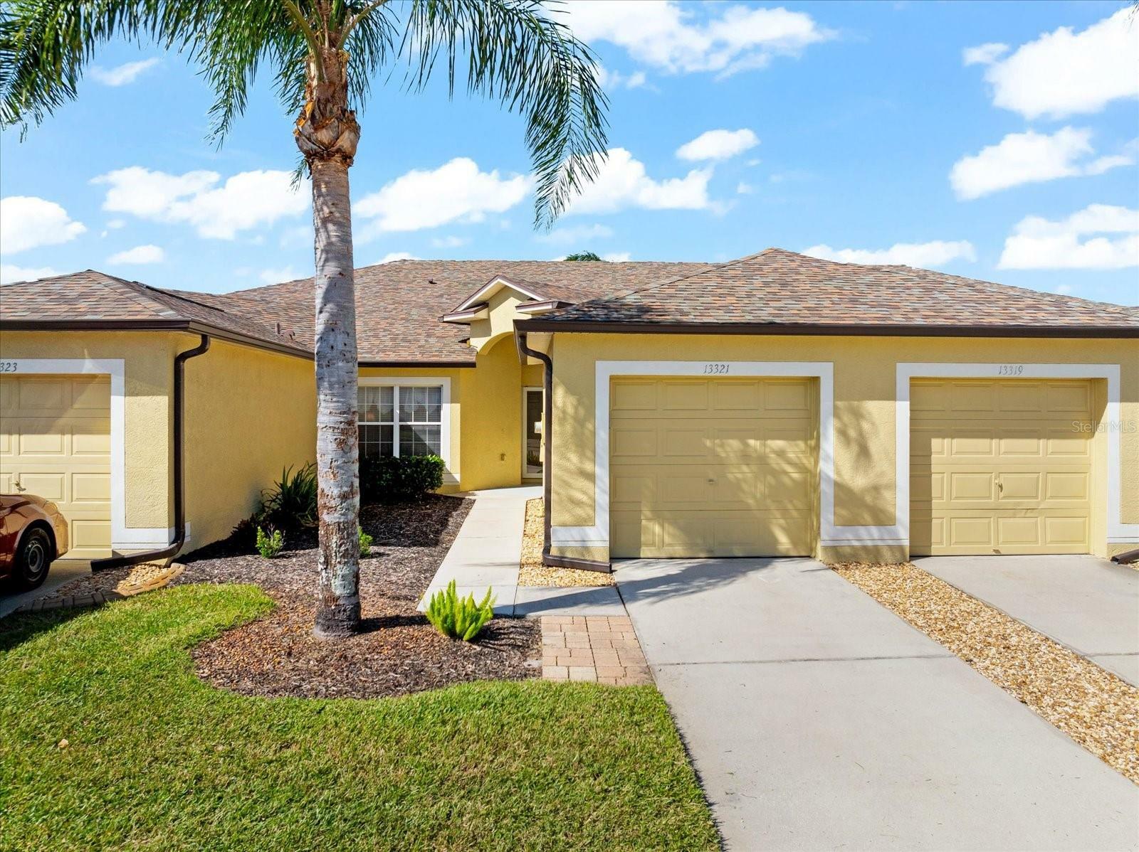 Property Photo:  13321 Ashbark Court  FL 33579 