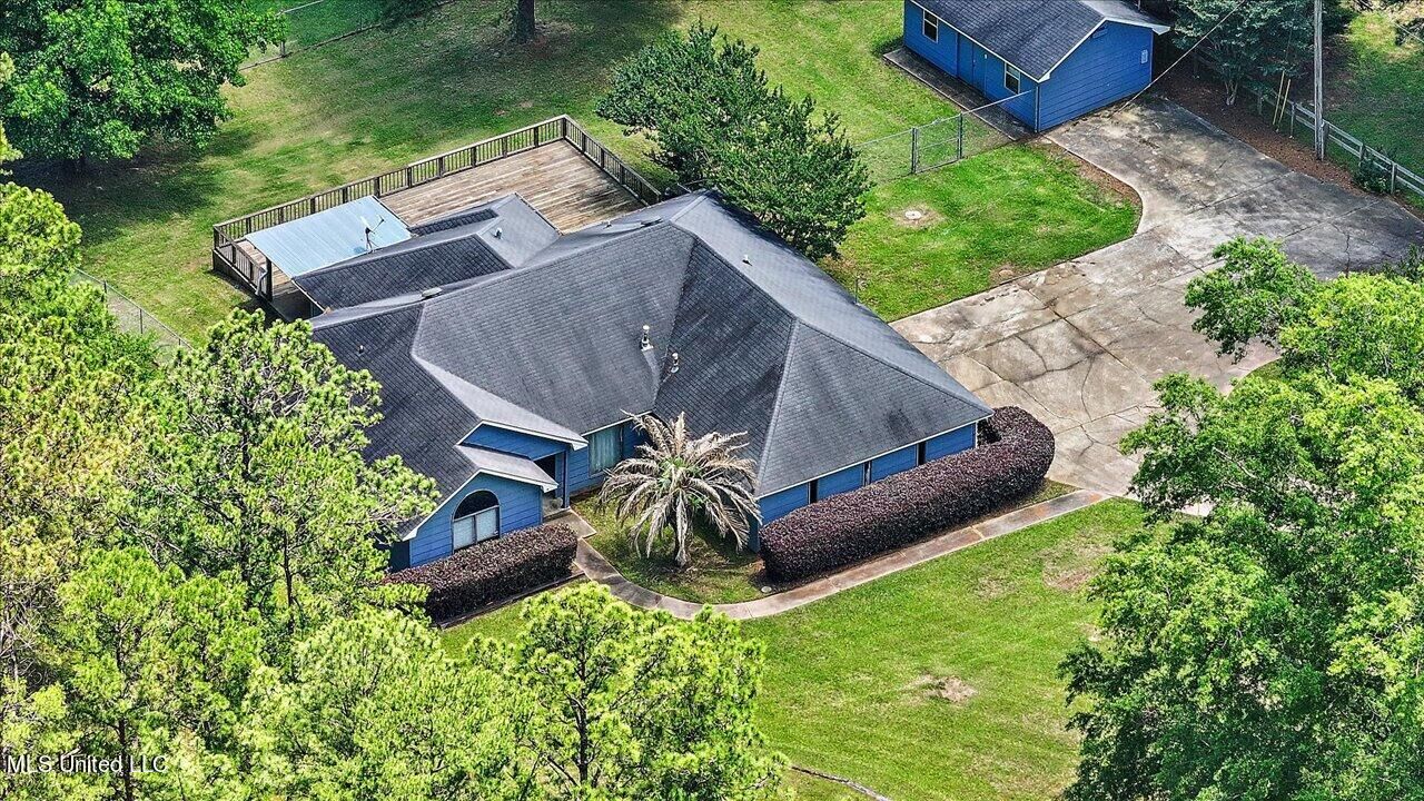 Property Photo: 2670 Wells Road MS 39154