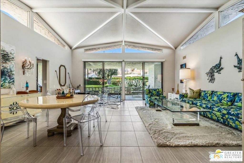 Property Photo: 2331 Paseo Del Rey CA 92264