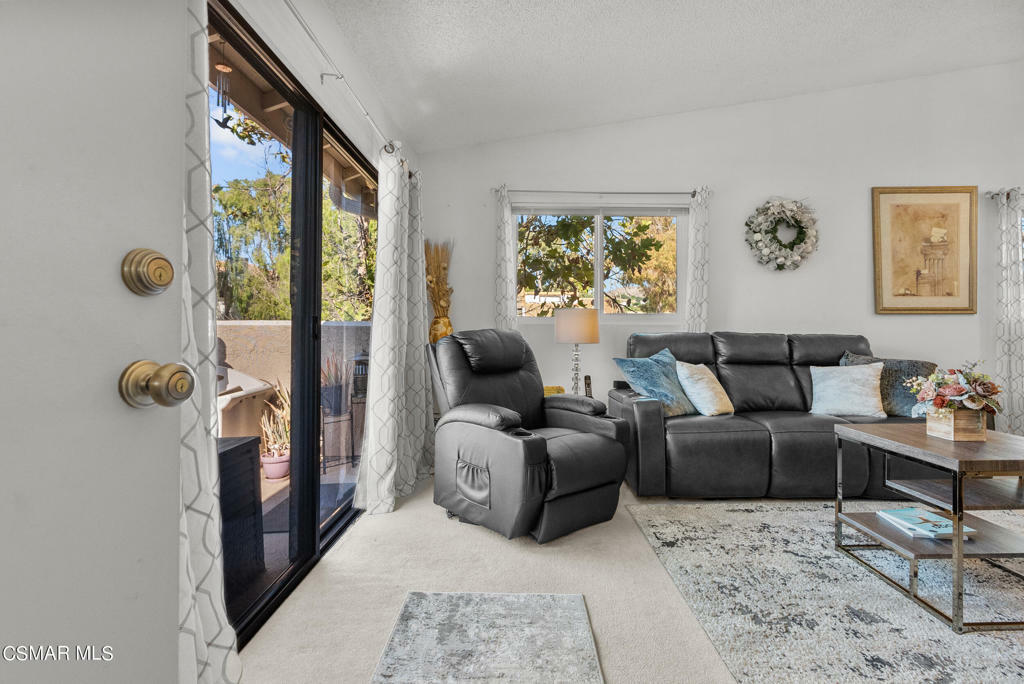 Property Photo:  1617 Charterwood Court  CA 91362 