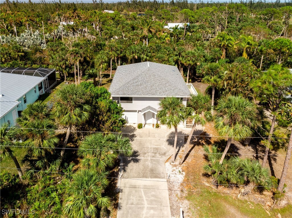 Property Photo:  7836 Grande Pine Road  FL 33922 