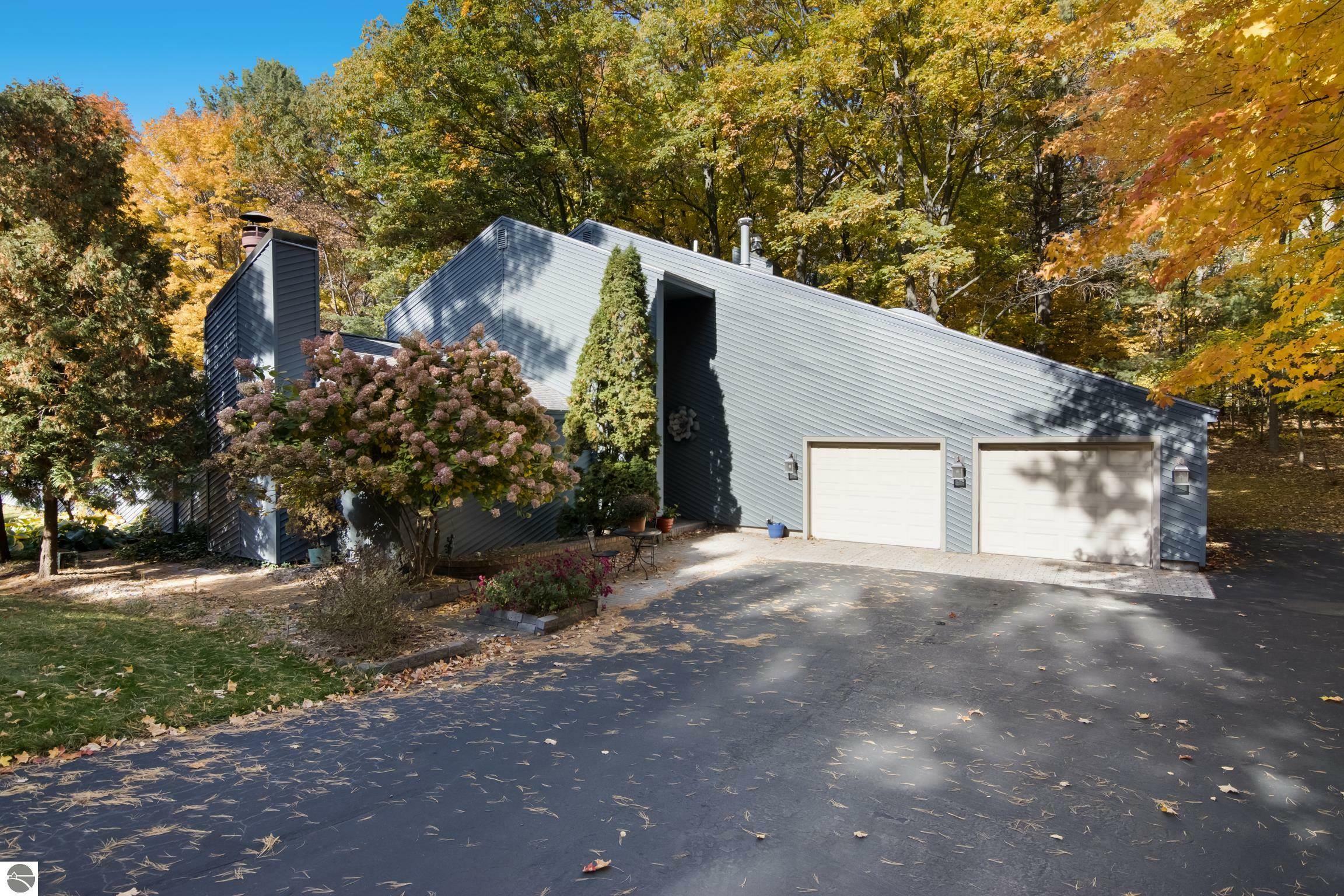 6862 Franklin Woods Drive  Traverse City MI 49686 photo