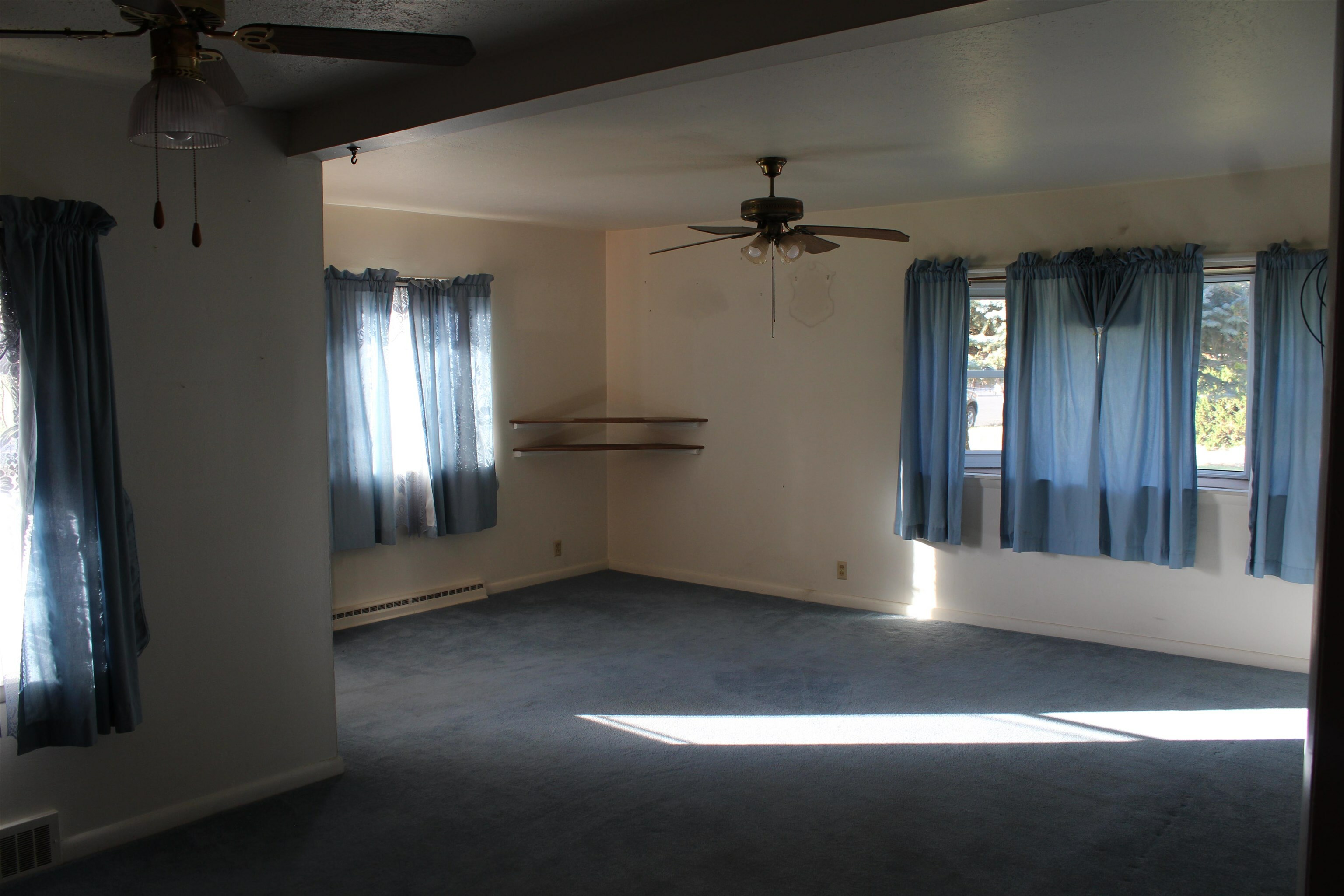 Property Photo:  307 N Ferris St  WY 82435 