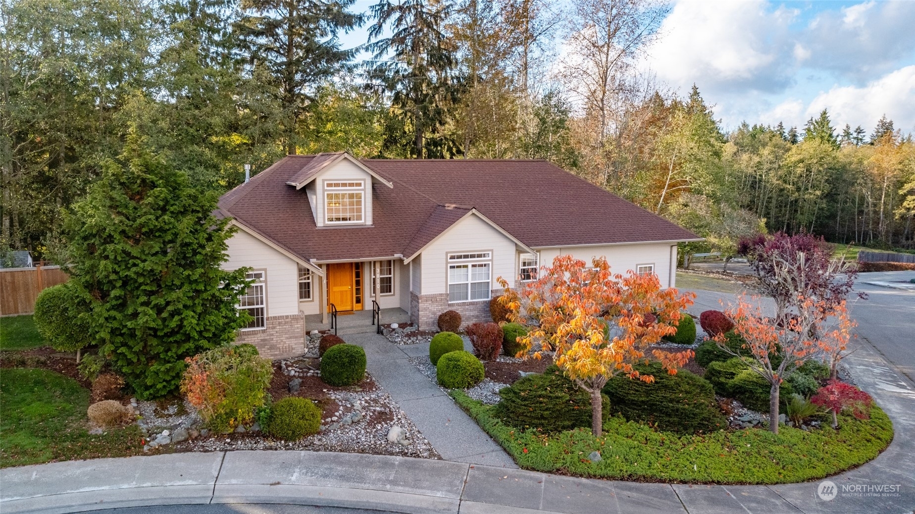 Property Photo:  3810 Dogwood Place  WA 98274 