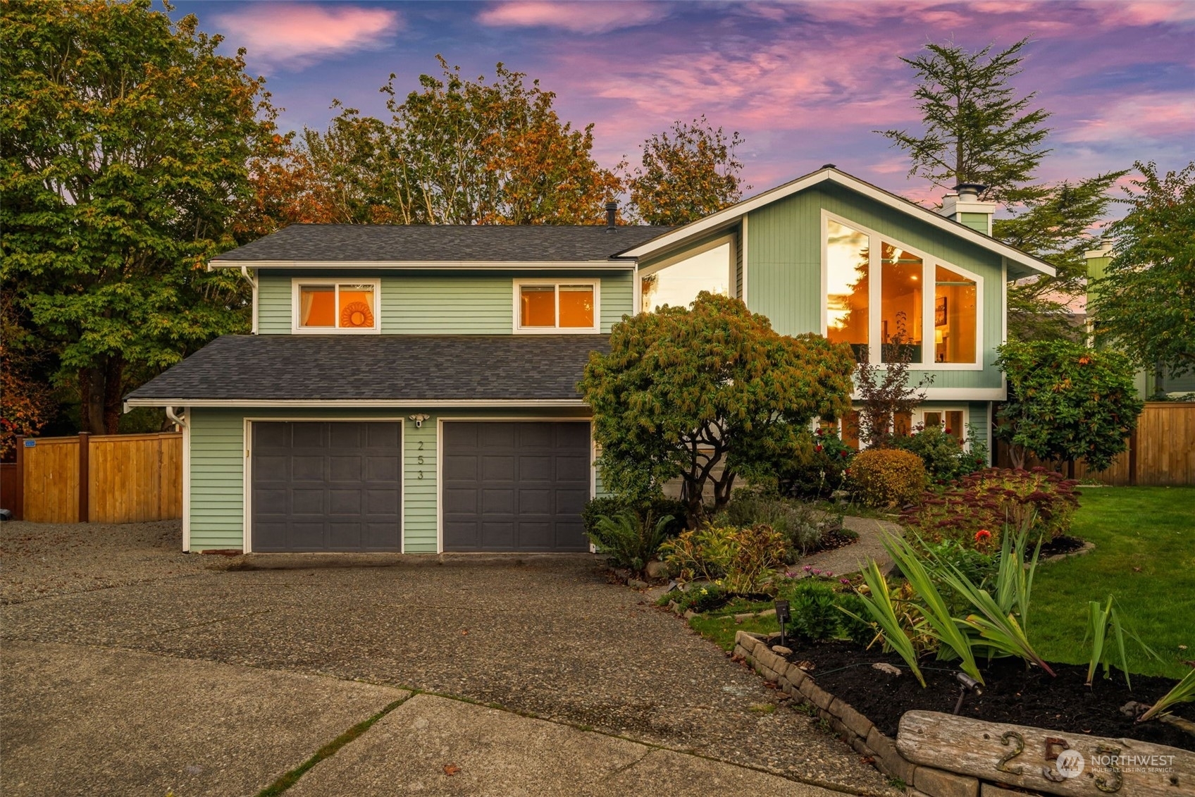 Property Photo:  253 S 172nd Place  WA 98148 