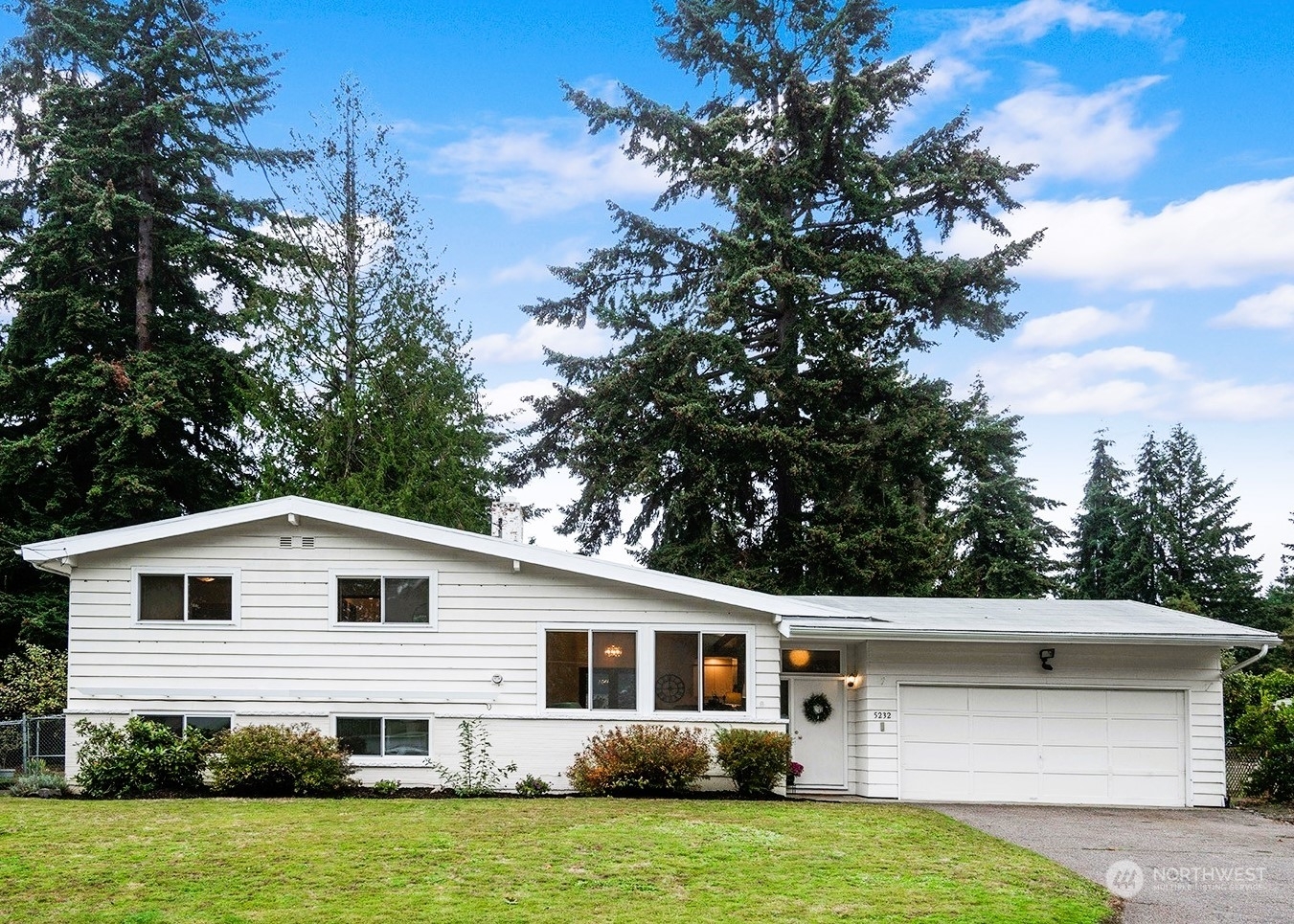 Property Photo:  5232 120th Avenue SE  WA 98006 