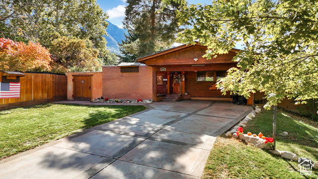 Property Photo:  3640 E Aurora Cir  UT 84124 