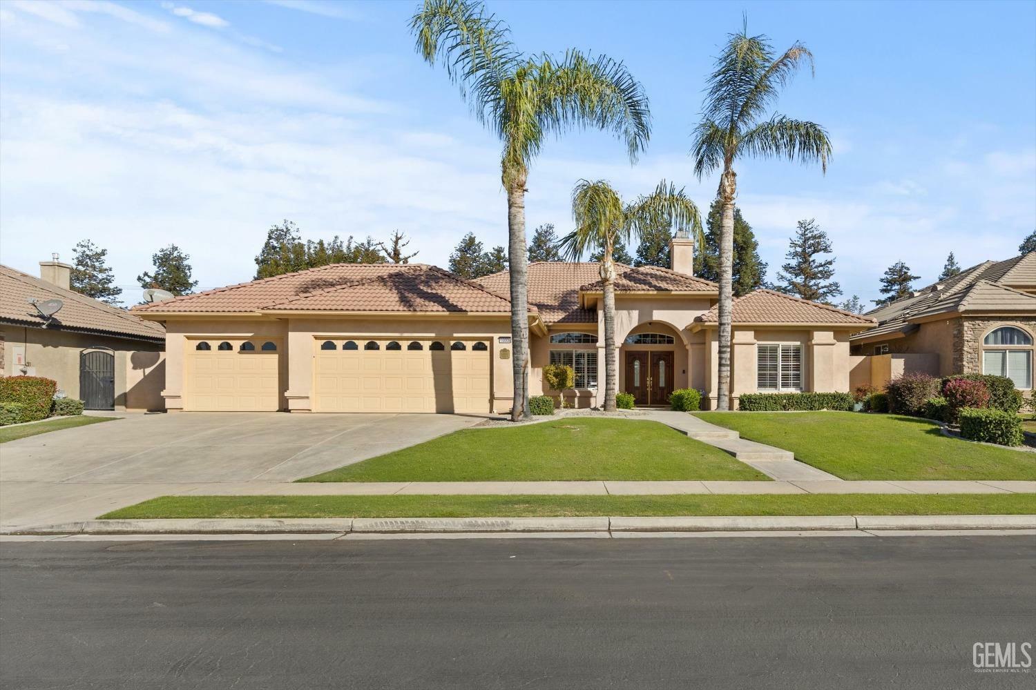 Property Photo:  10008 Barnes Drive  CA 93311 