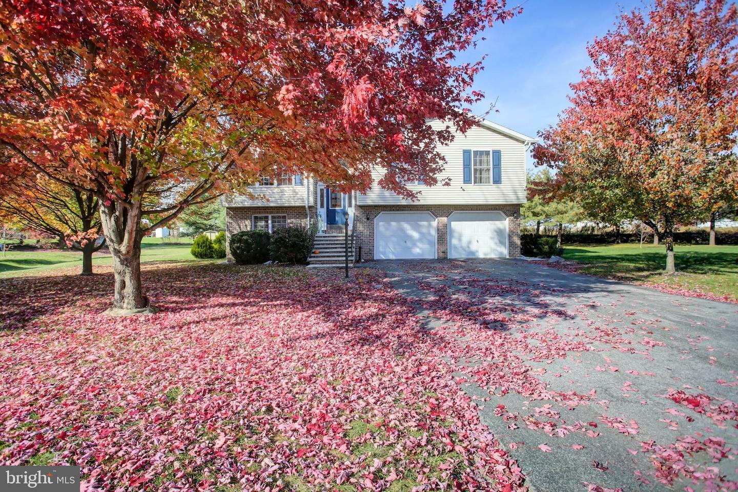 Property Photo:  208 Grove Drive  PA 17257 