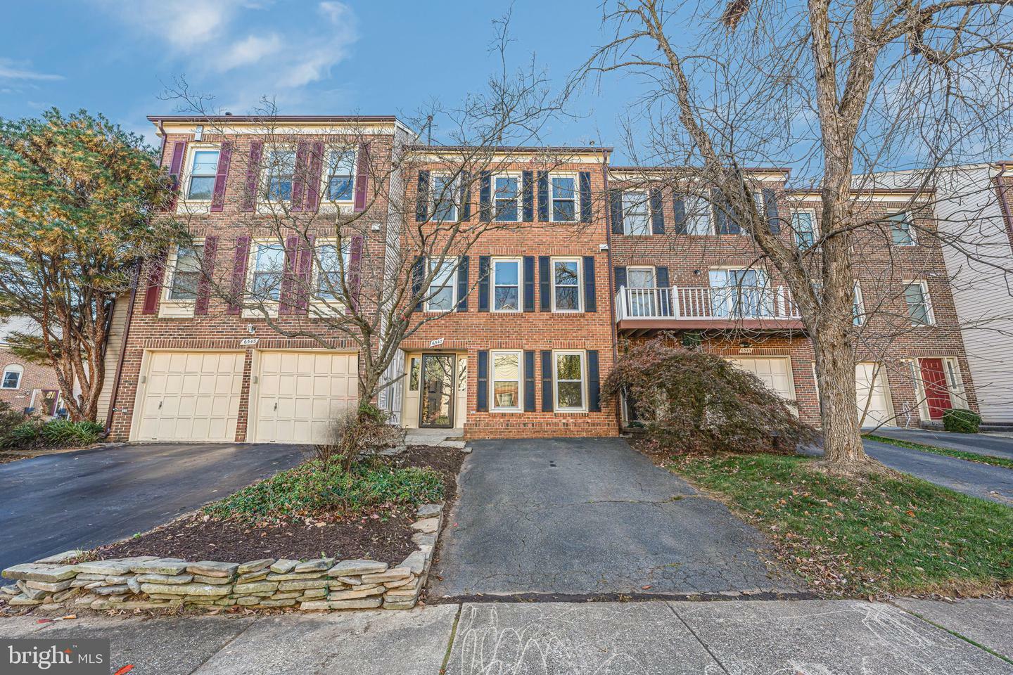 Property Photo: 6547 River Tweed Lane VA 22312