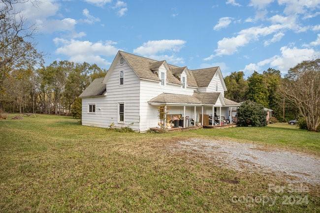 Property Photo: 127 E Branch Avenue NC 28152