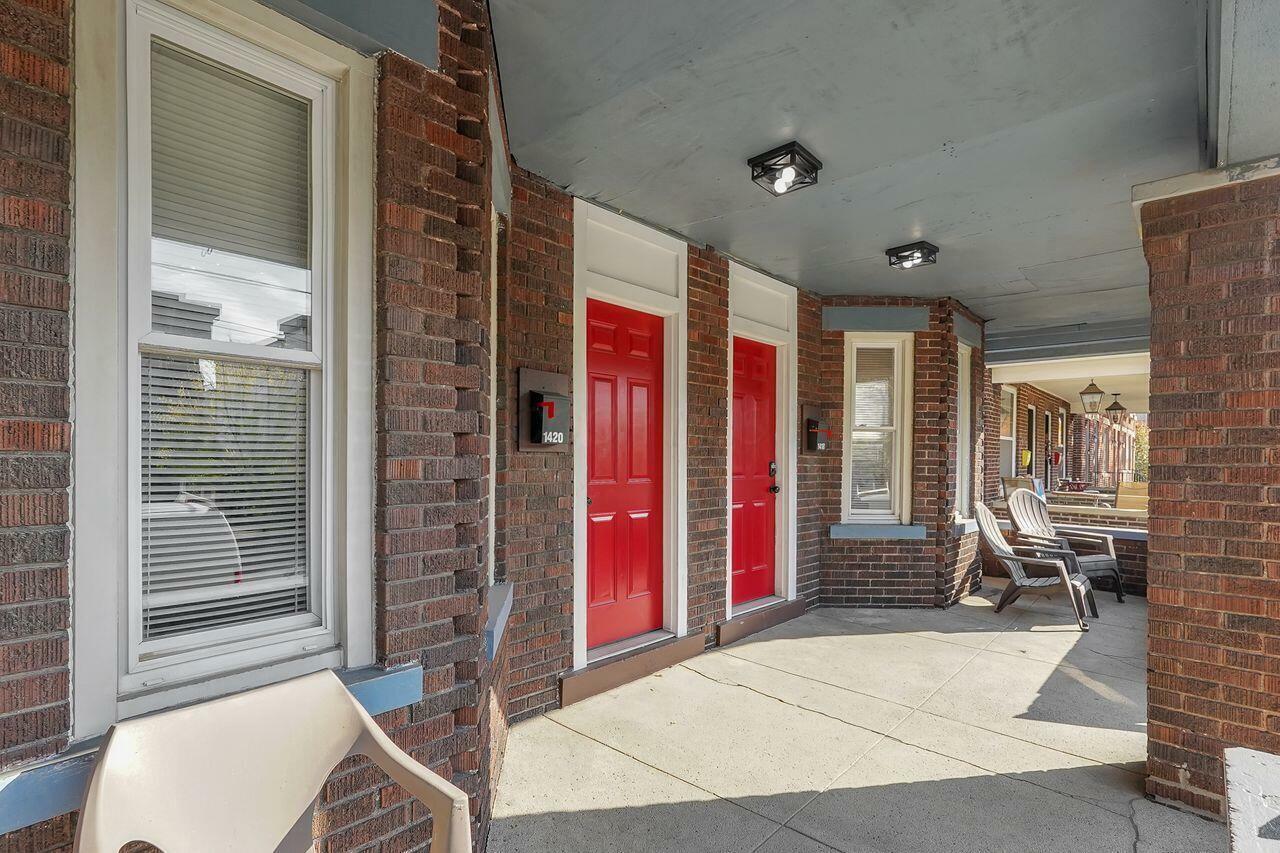 Property Photo:  1418 N 4th Street  OH 43201 