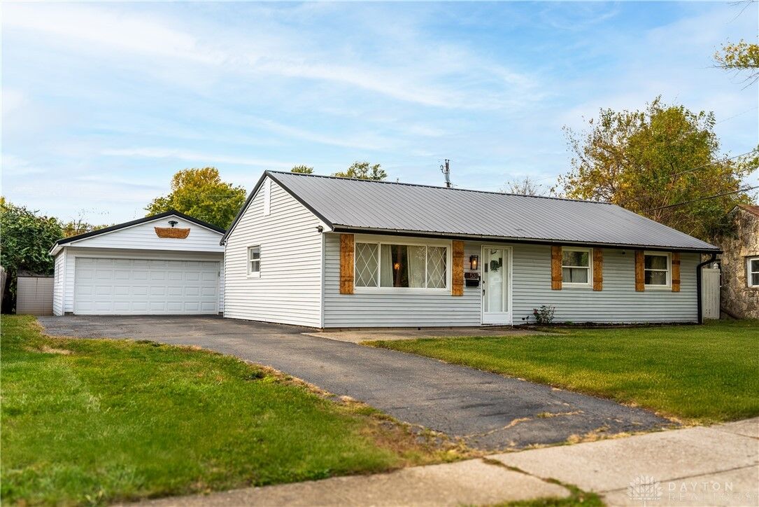 Property Photo: 5311 Plainfield Road OH 45432