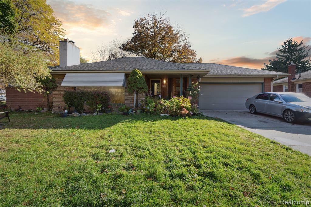 Property Photo: 7350 Highview Street MI 48127 3817