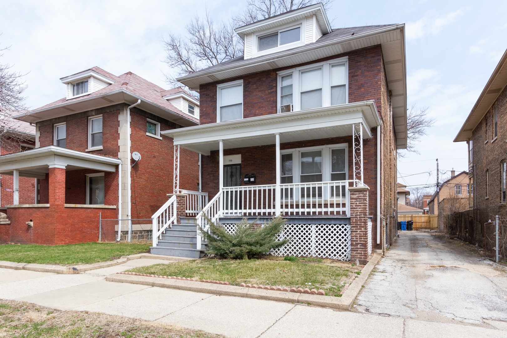 Property Photo:  7733 S Morgan Street  IL 60620 