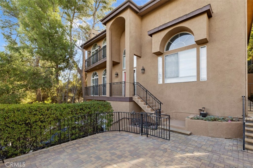 Property Photo:  23684 Valley View Road  CA 91302 