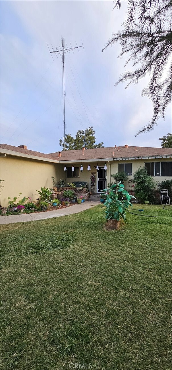 Property Photo:  1430 Queens Circle  CA 95340 