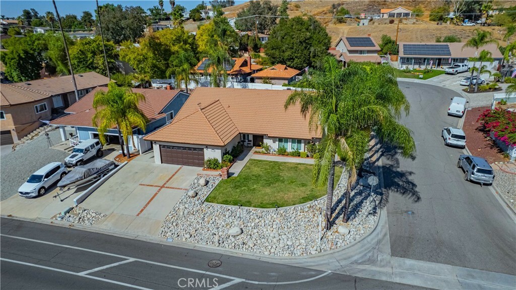 Property Photo:  23200 Canyon Lake Drive N  CA 92587 