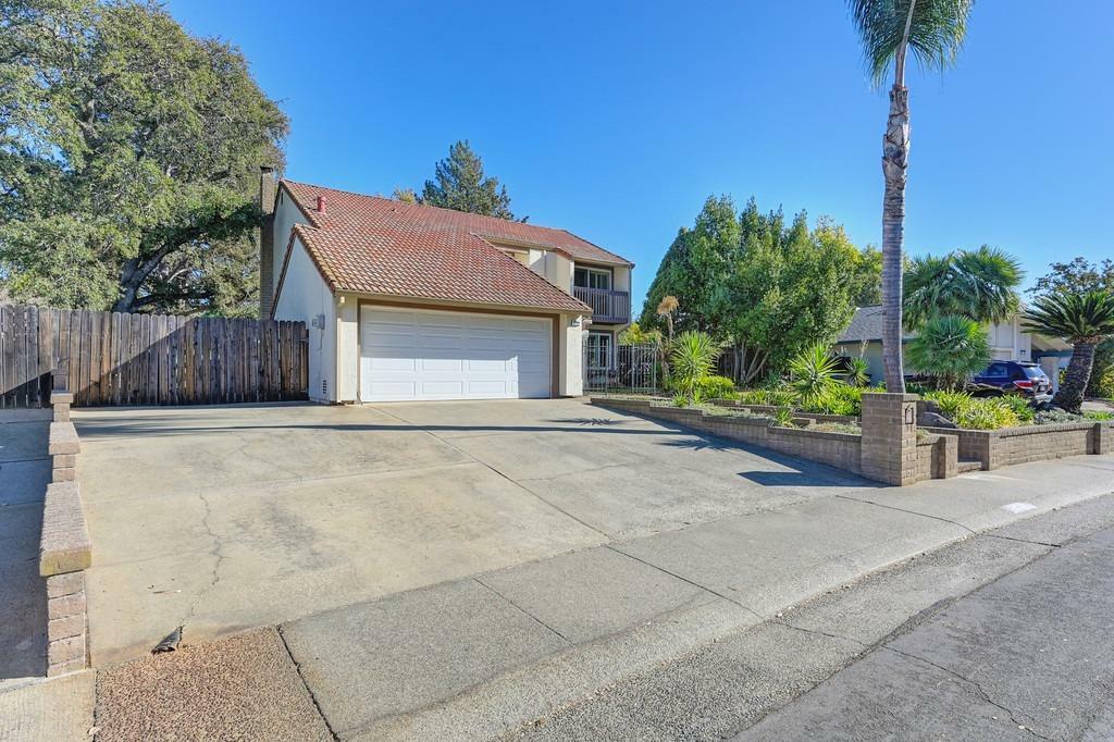 Property Photo:  9369 Blue Oak Drive  CA 95662 