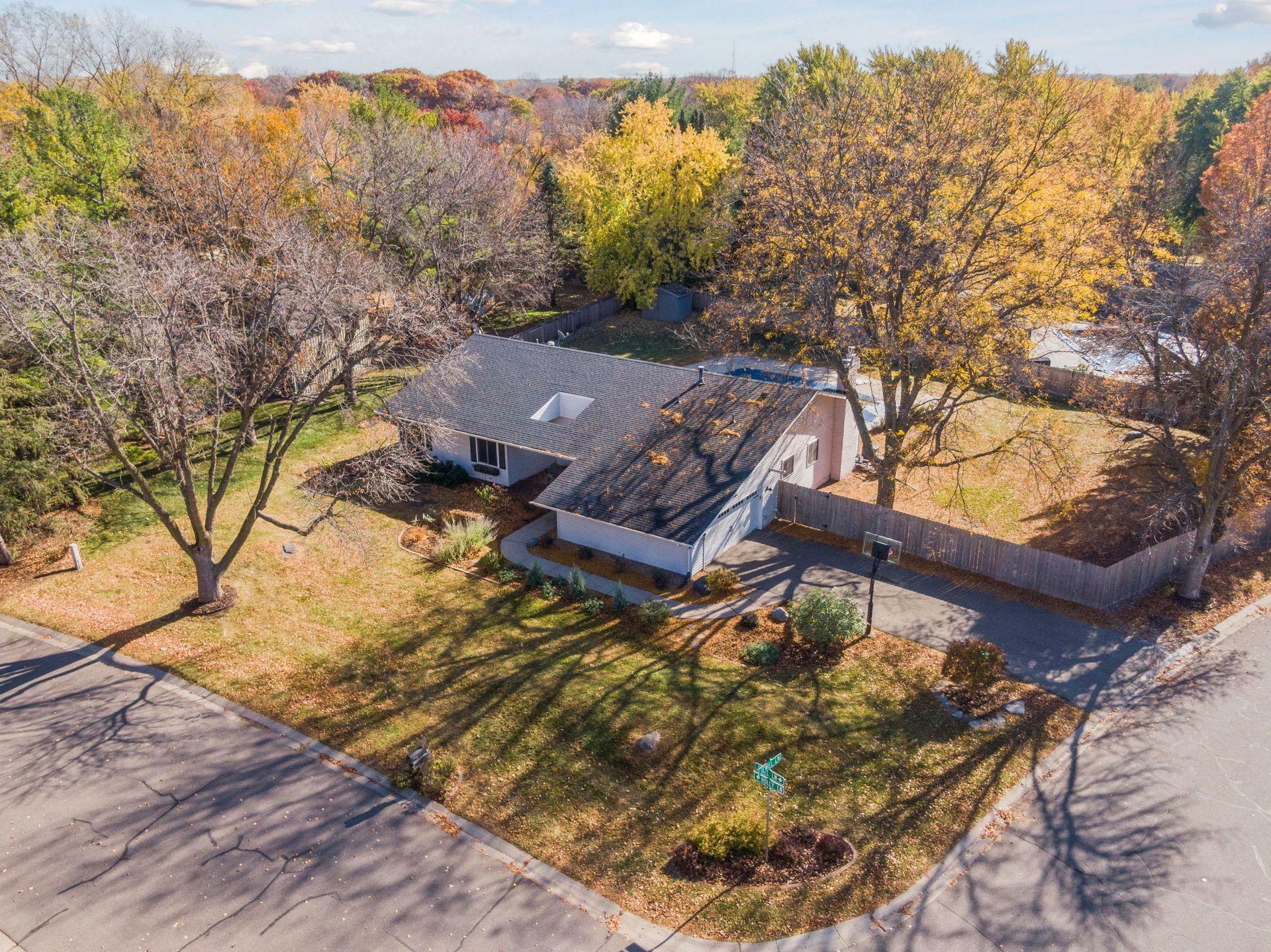 Property Photo:  2610 Holly Lane N  MN 55447 