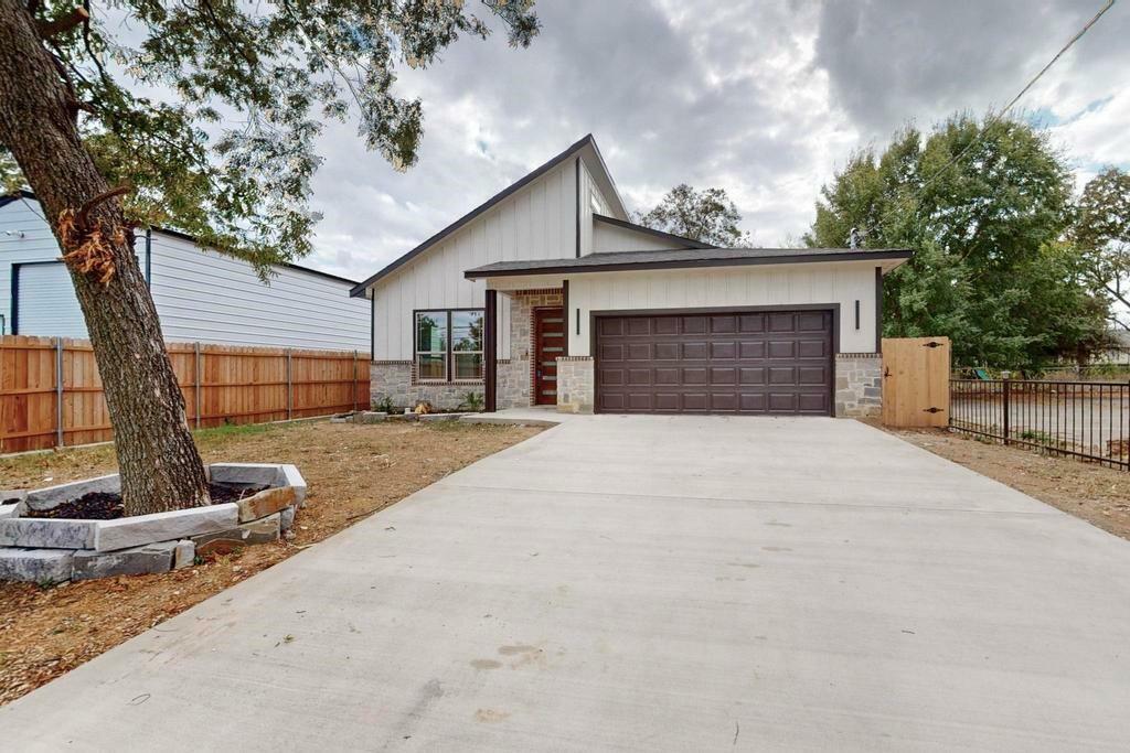 Property Photo:  4316 Penrod Avenue  TX 75211 