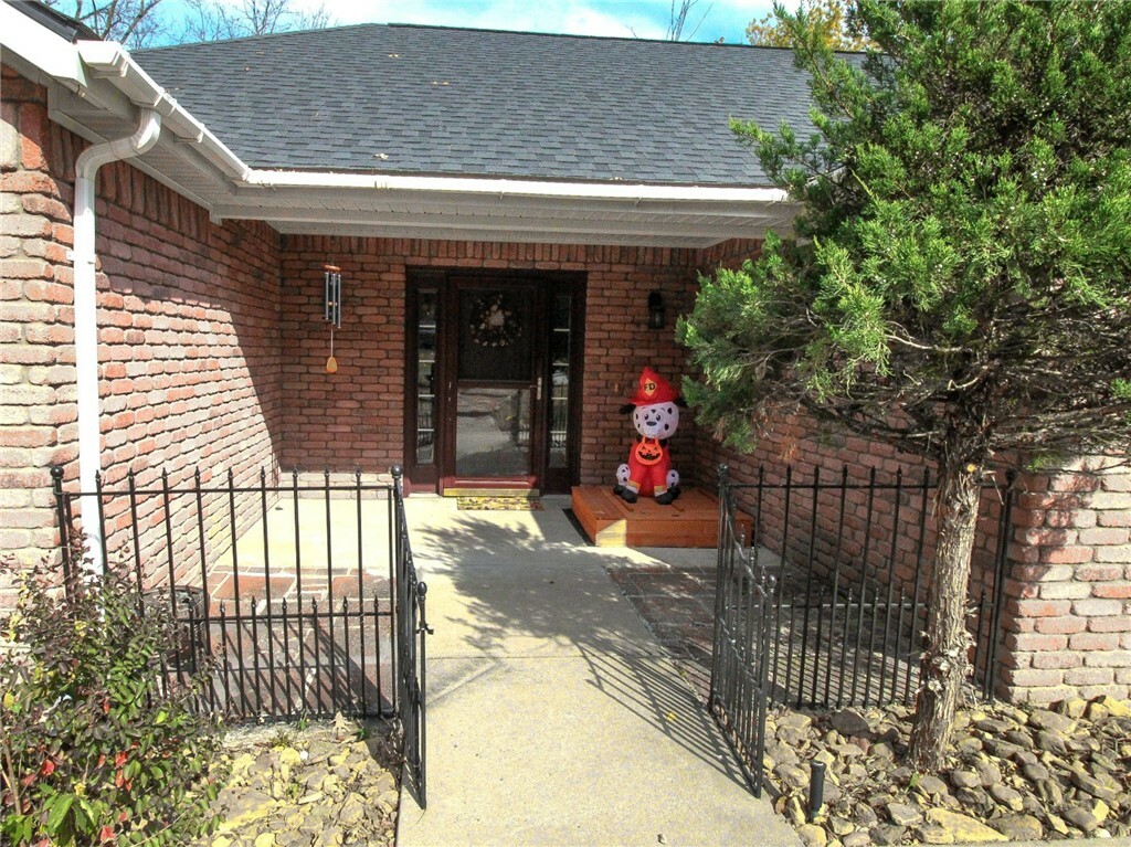 Property Photo:  36 Hebrides Lane  AR 72715 