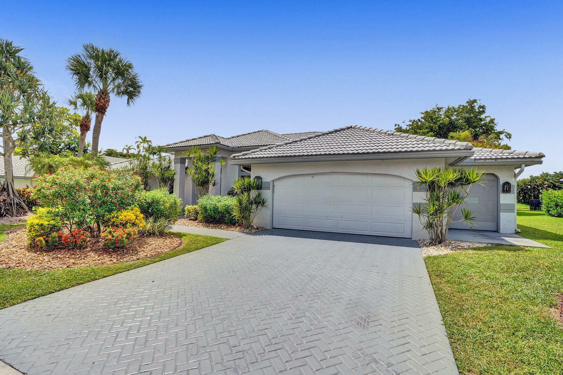 Property Photo:  11115 Boca Woods Lane  FL 33428 