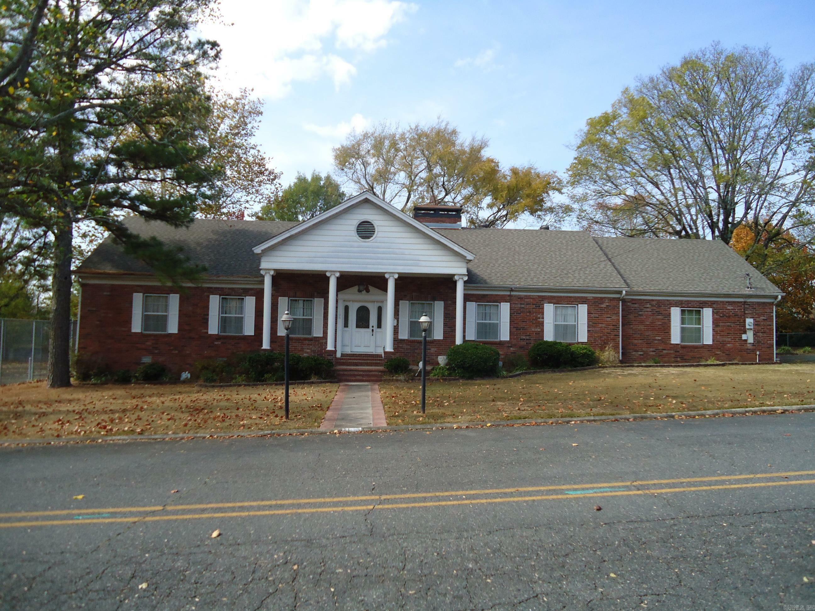 Property Photo: 106 Siesta Street AR 71913