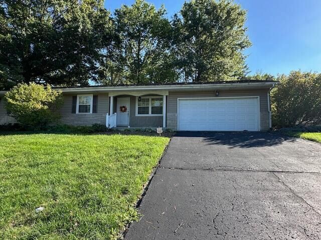 Property Photo: 3 Edgewood Court OH 45601