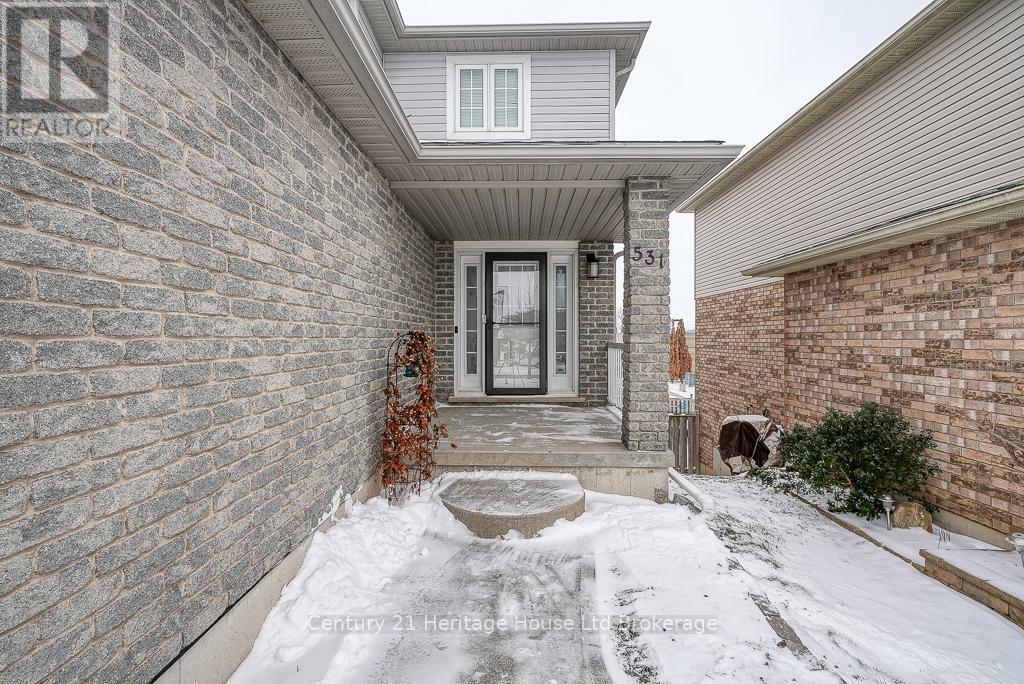 Property Photo:  531 Champlain Avenue  ON N4V 0A6 