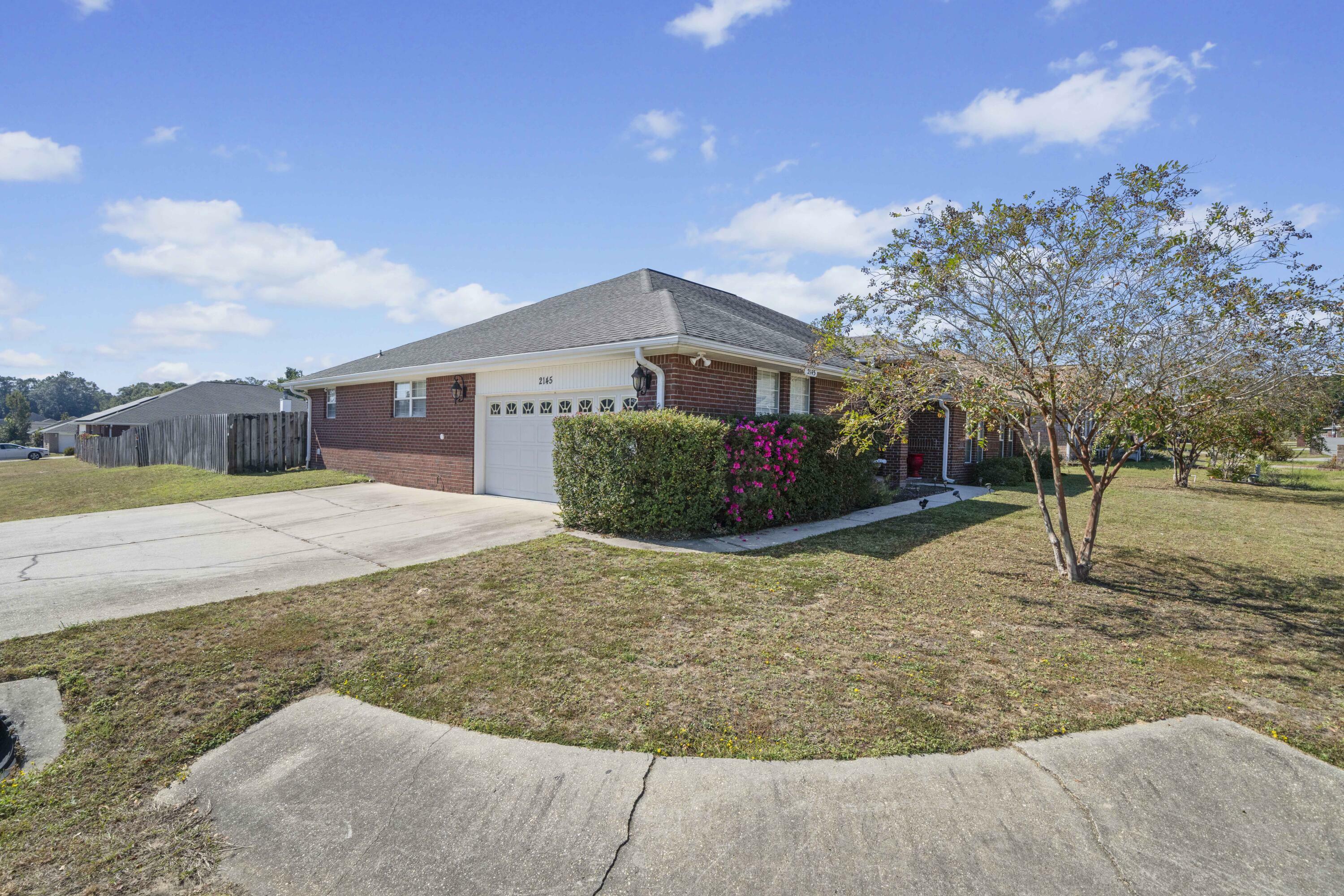 Property Photo:  2145 Hagood Loop  FL 32536 