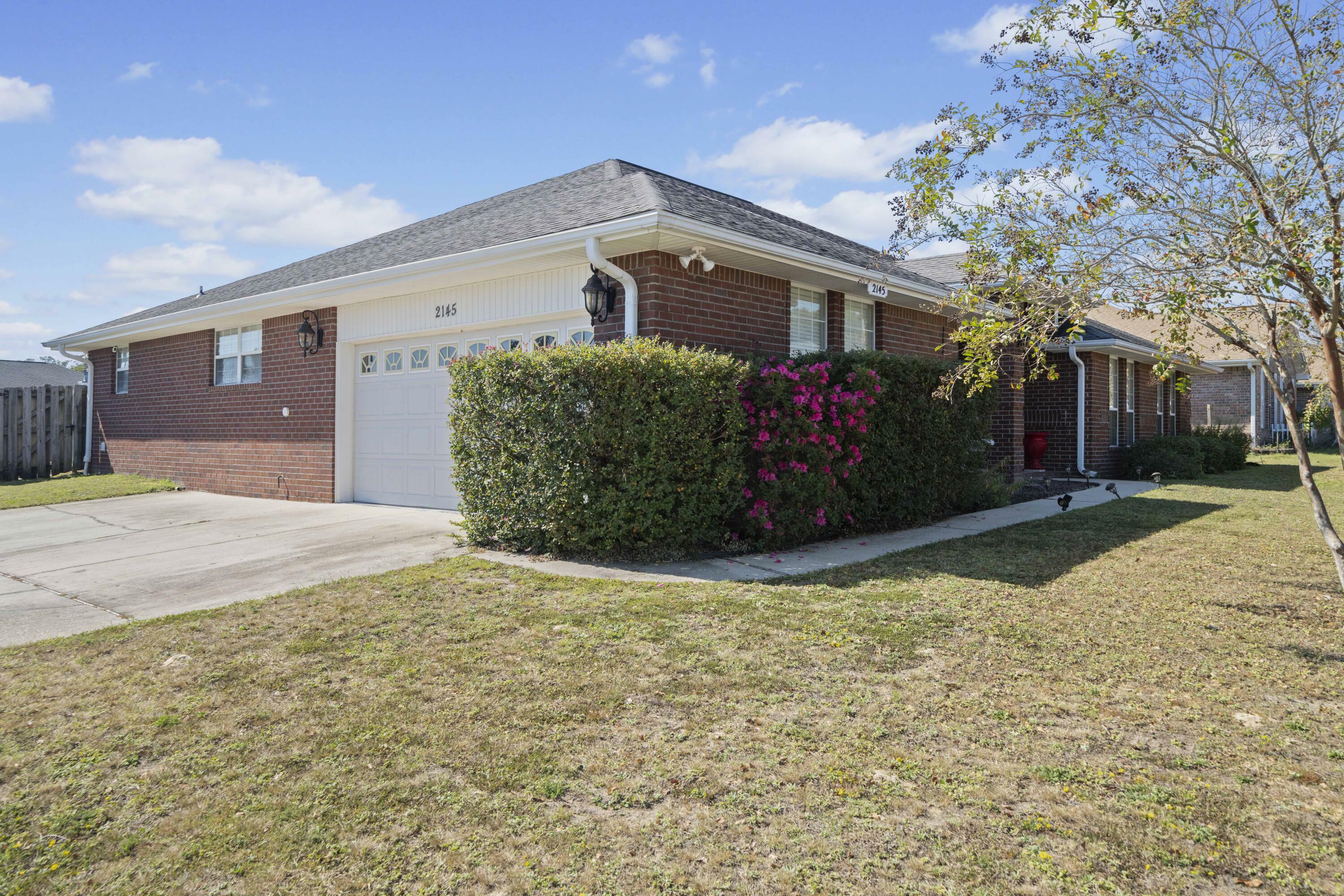 Property Photo:  2145 Hagood Loop  FL 32536 