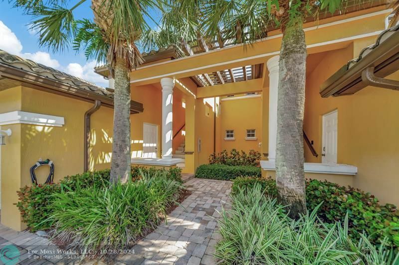 Property Photo: 8204 NW 128th Ln 8204 FL 33076