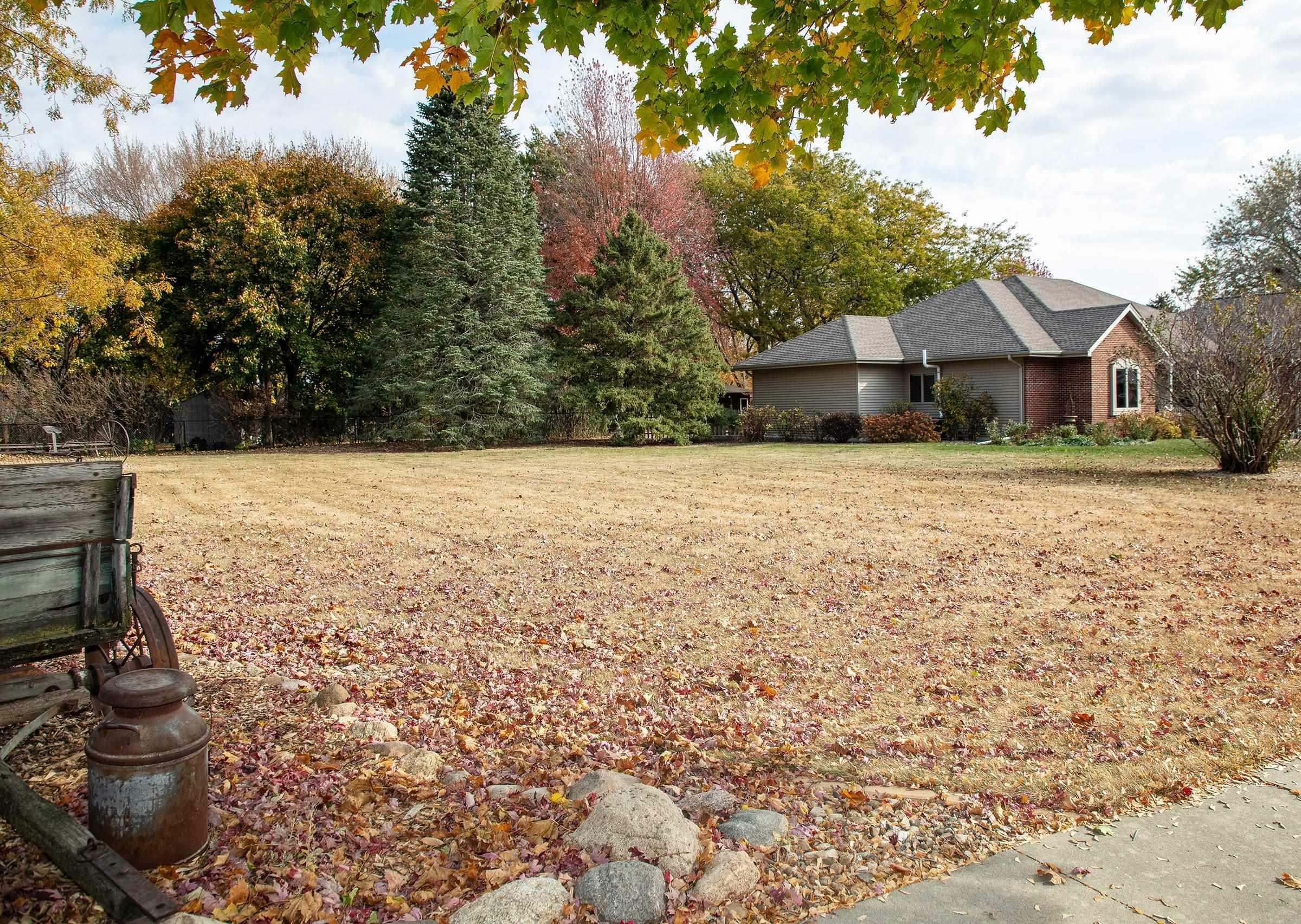 Property Photo:  Willow Circle  IA 50677 